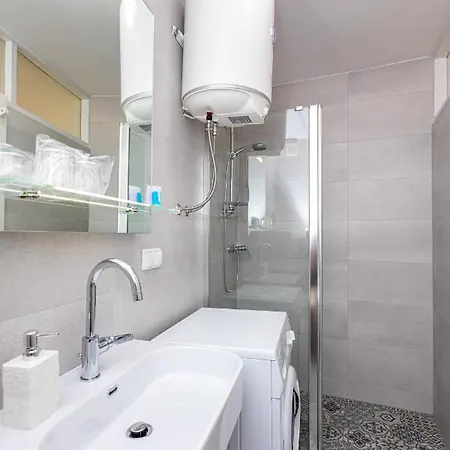 Jano Apartment *